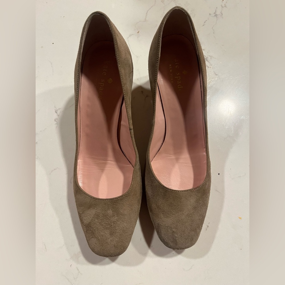 Kate Spade New York Tan Suede Kylah Rounded Block Heel Pumps - Size 6